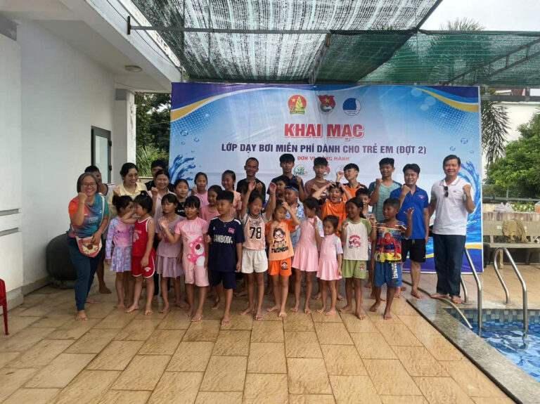 Khúc Ca Bình An Trên Làn Nước Thu – Chặng Đường Vượt Ngưỡng Kỳ Diệu Của Khóa Bơi Thong Dong K02 Phú Riềng